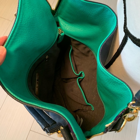 Olivia + Joy hobo bag - Picture 4 of 9